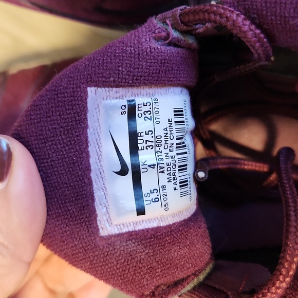 Women's Nike Air Max Plus TN "Bordeaux" - Picture 5 of 6